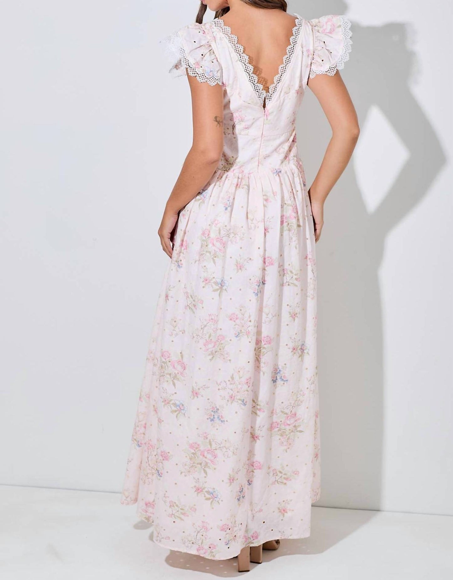 Baevely By Wellmade - Florence Floral Scallop Lace Maxi Dress