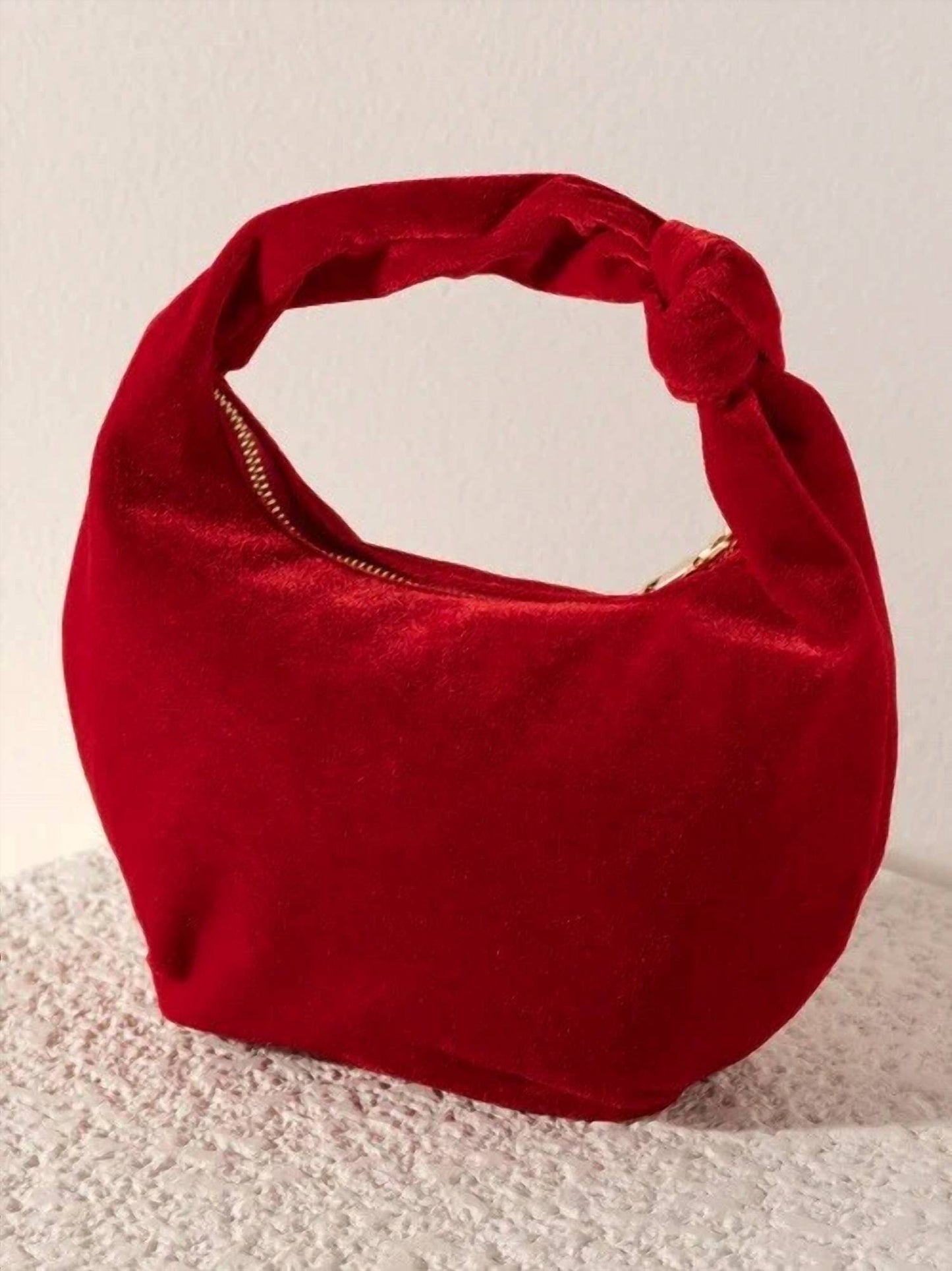 Shiraleah - Women's Chrissy Knotted Velvet Handle Bag