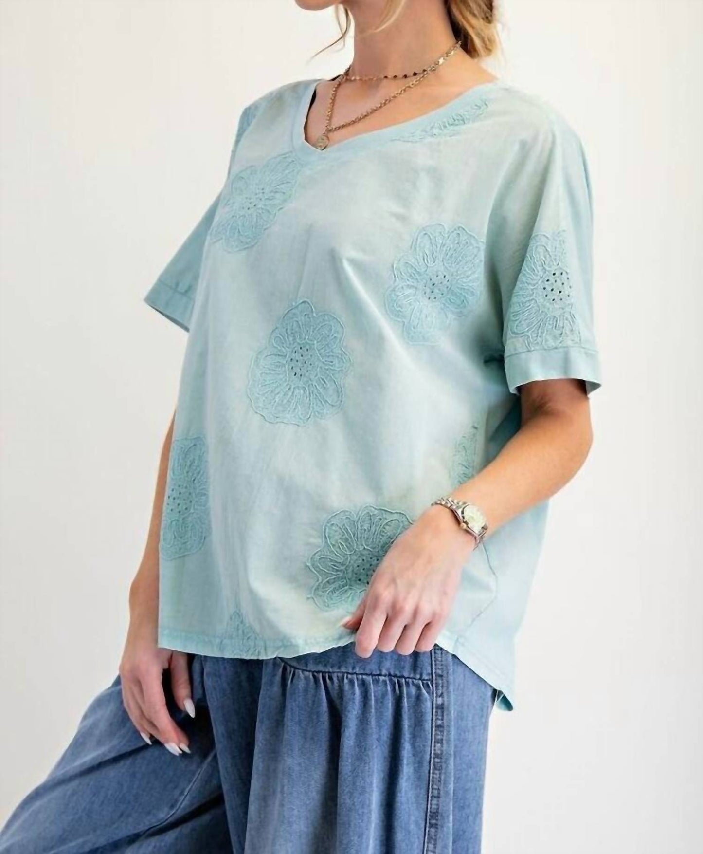 Easel - Embroidered Mineral Wash Boxy Top