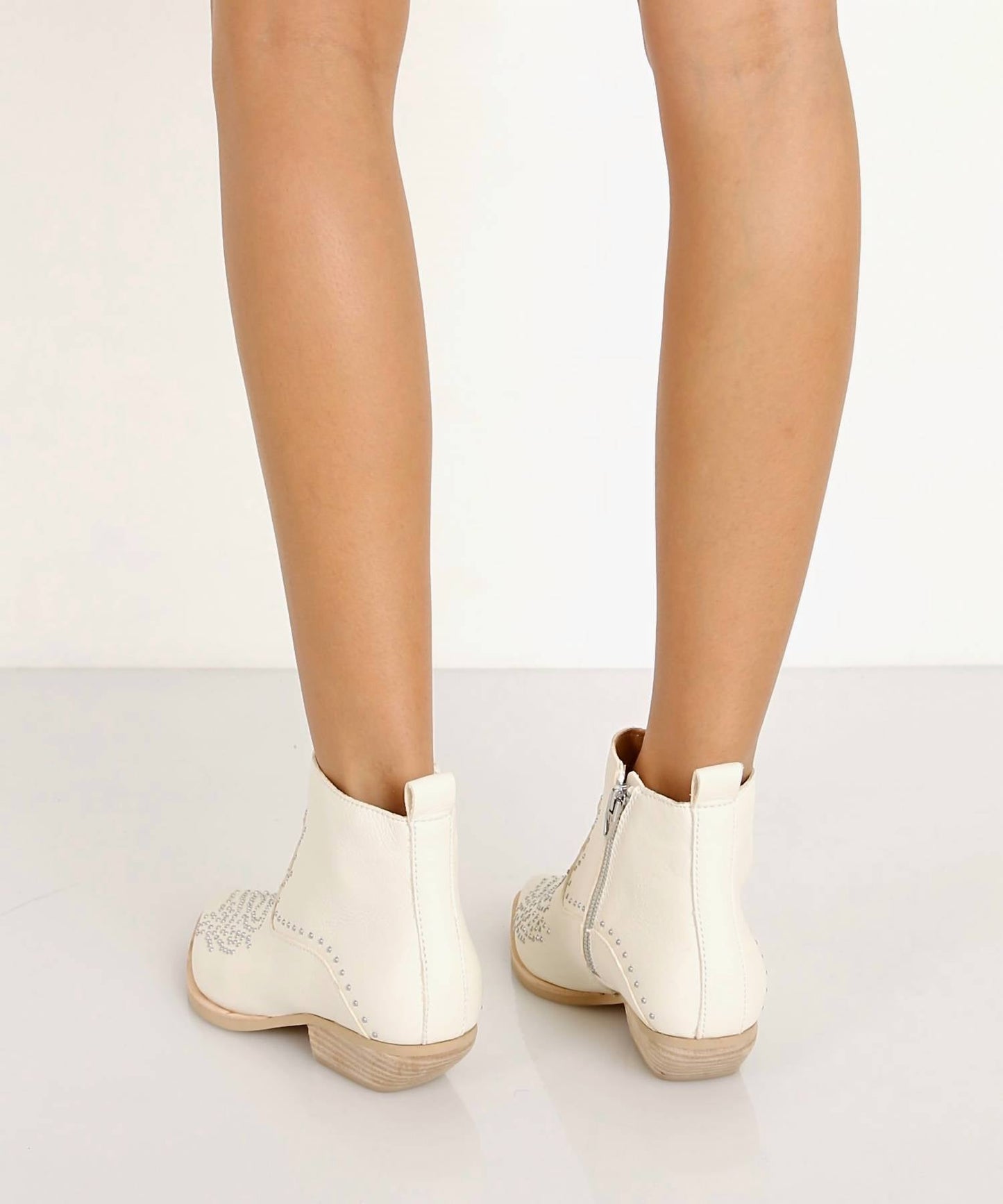 Dolce Vita - UMA ANKLE BOOT