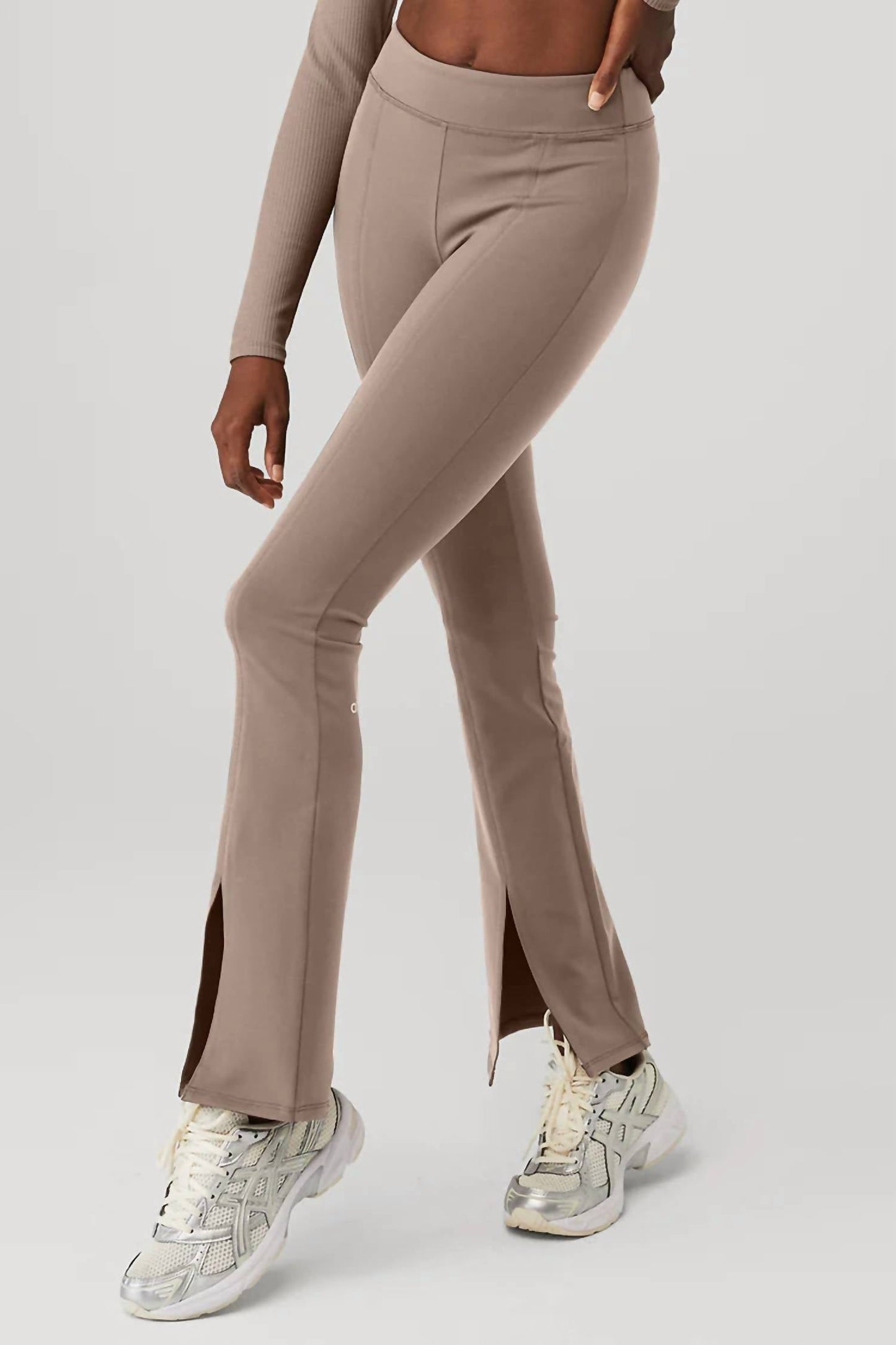Alo Yoga - Women's Airbrush High Waist Flutter Leggings