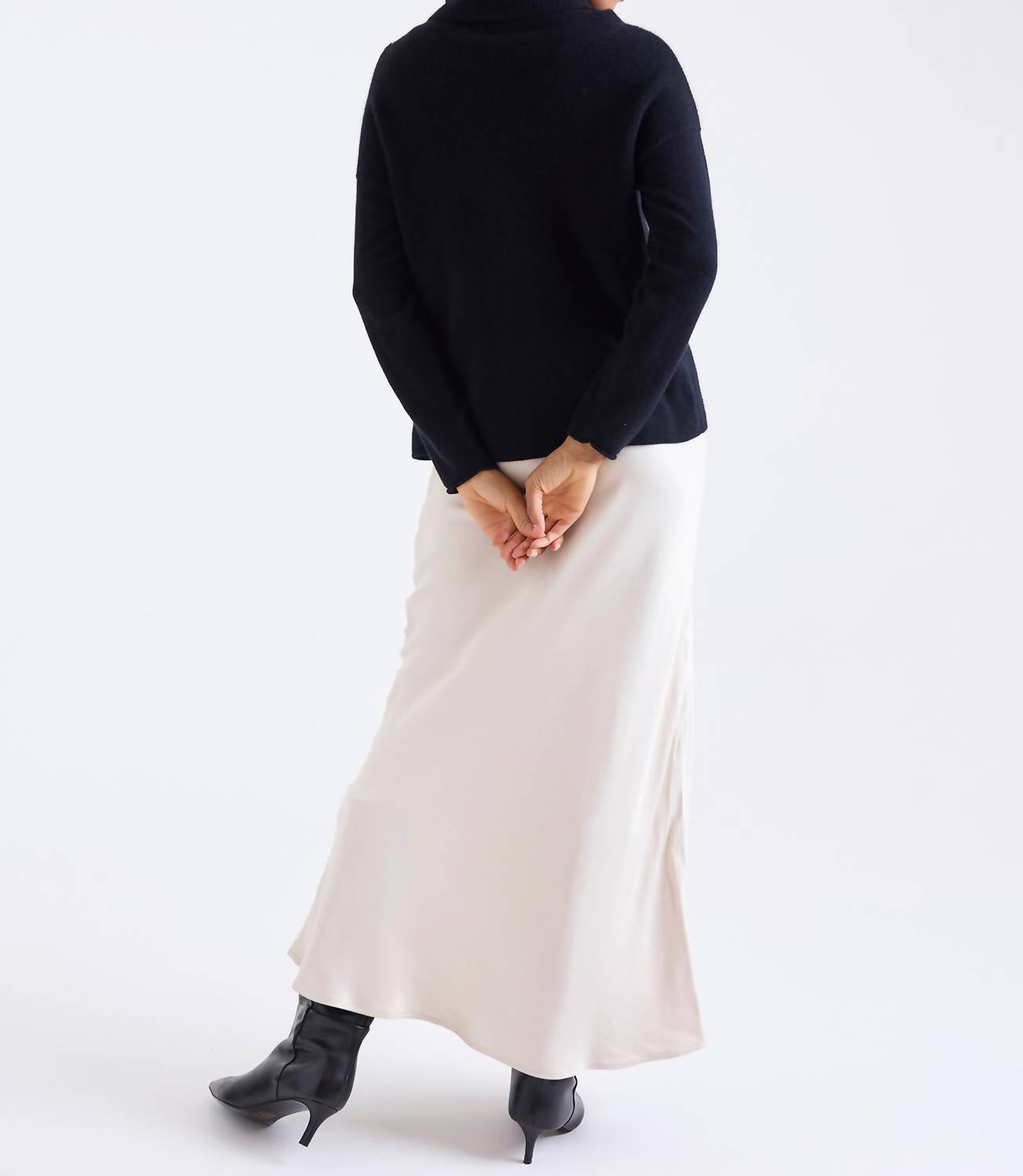 Brodie Cashmere - Cowl Neck Jumper