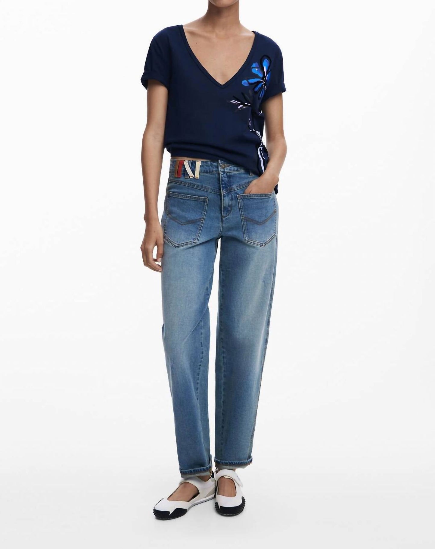 Desigual - VASE V-NECK T-SHIRT
