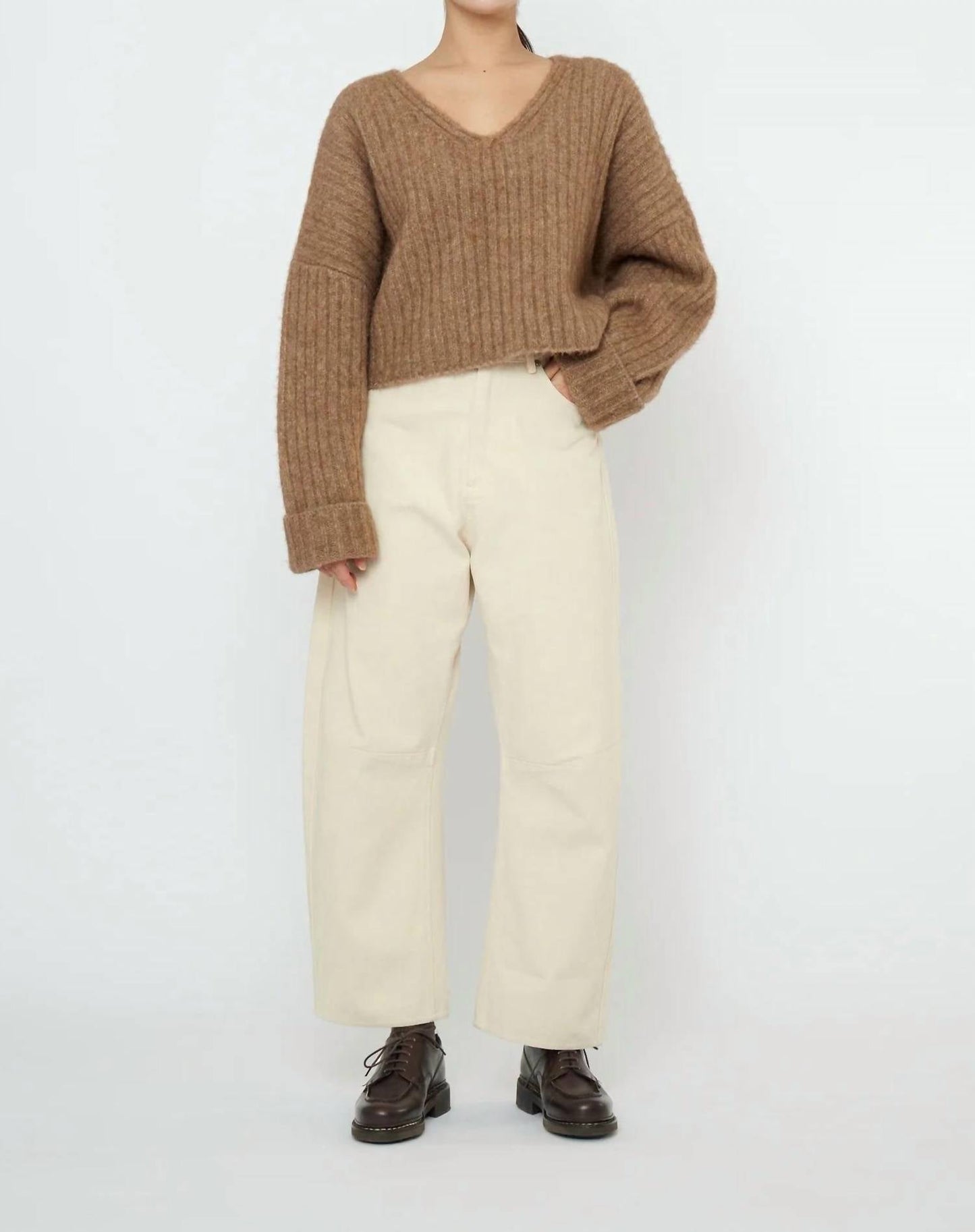 7115 By Szeki - Chunky V-neck Sweater
