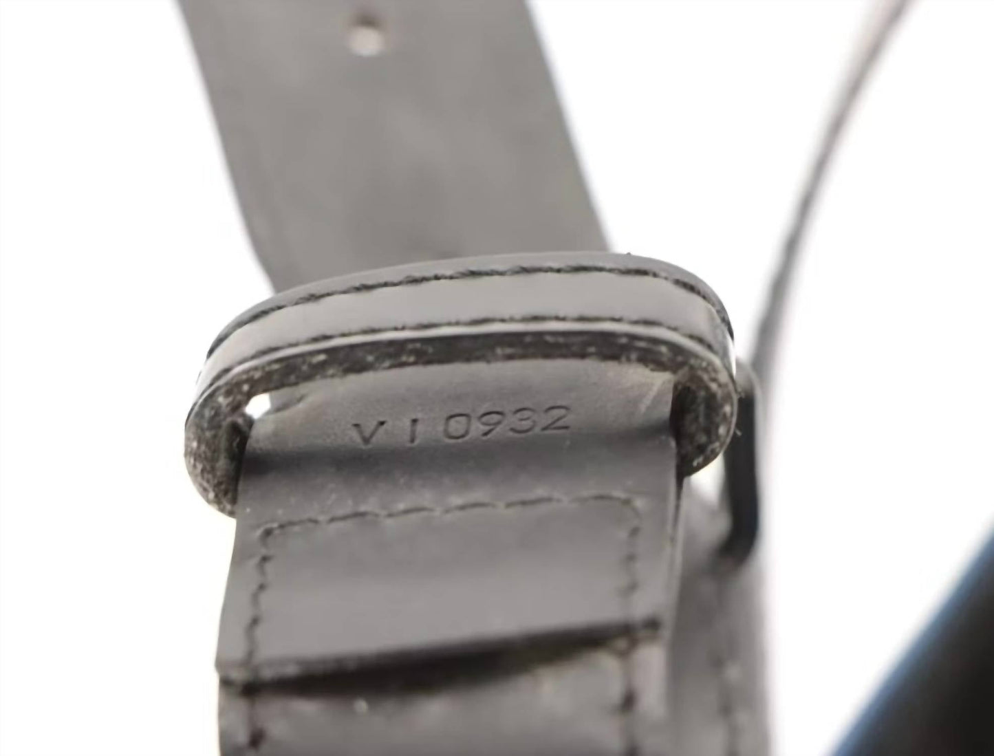 Louis Vuitton - Pre-loved Sac D’epaule Smooth Leather Bag