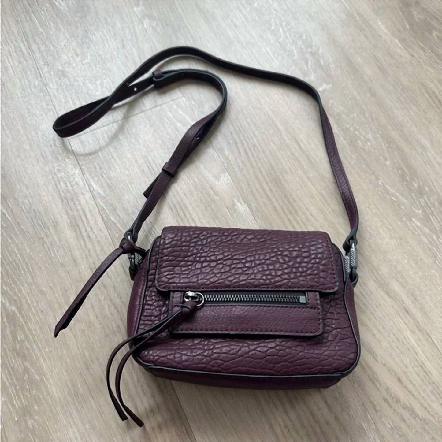 Vince Camuto - Raya Crossbody Bag