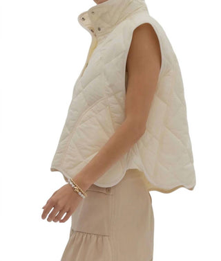 Entro - Scalloped Vest