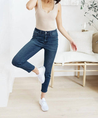 Judy Blue - Mid-Rise Relaxed Fit Jeans