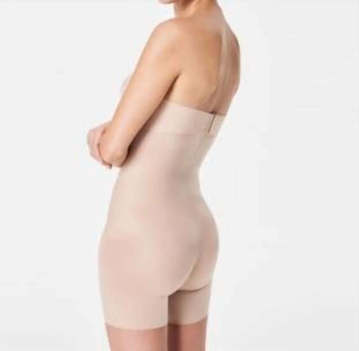 Spanx - Invisible Shaping High Waisted Mid Thigh Short