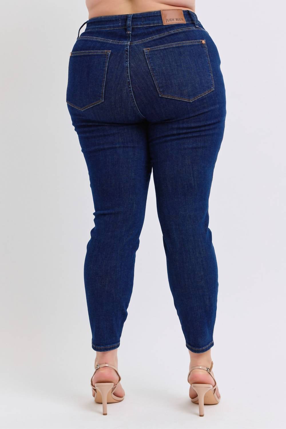 Judy Blue - Mid Rise Tummy Control Skinny Jeans