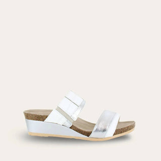 Naot - WOMEN'S ROYALTY SANDAL