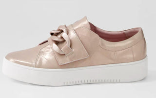 Django & Juliette - Women's Layant Leather Sneakers