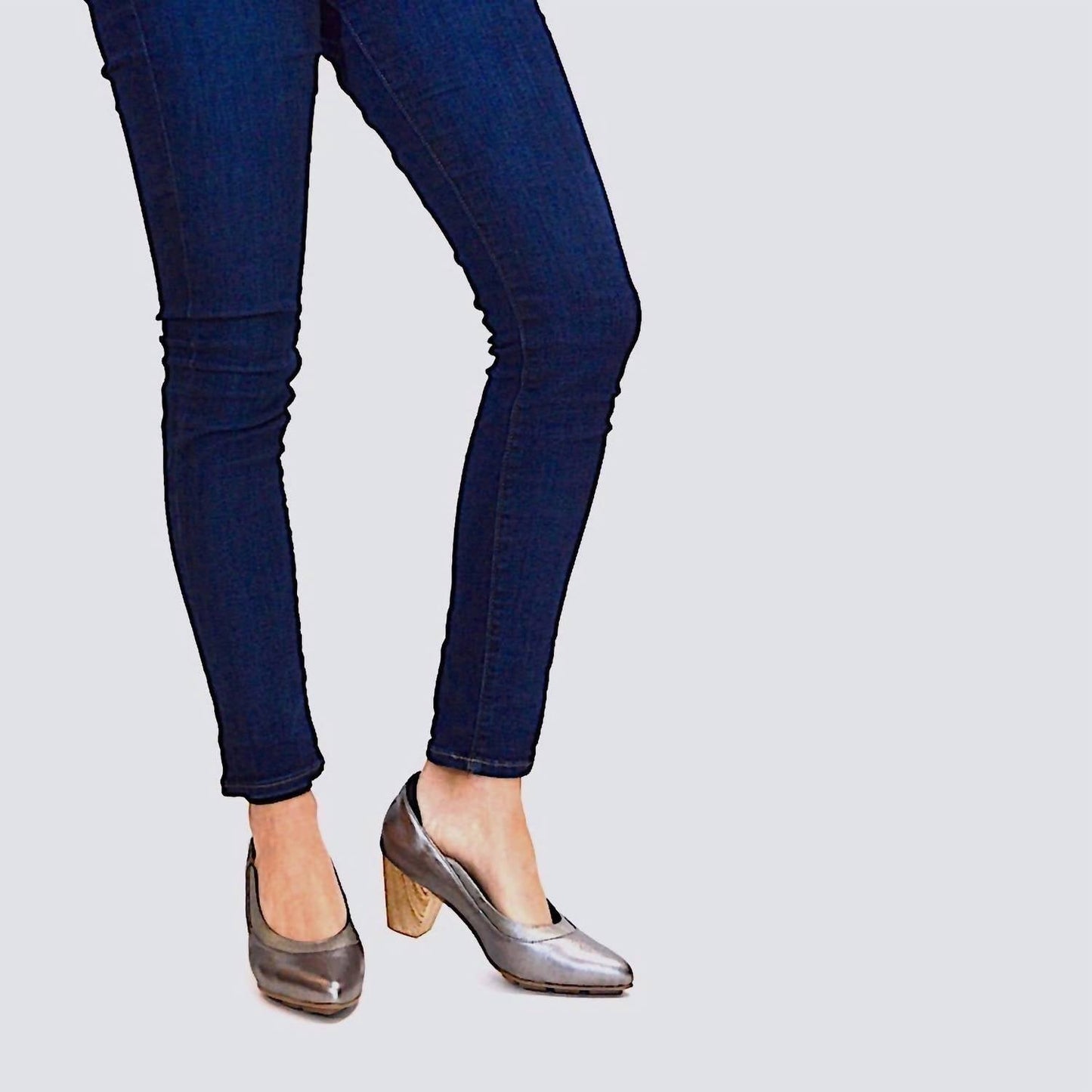 Chelsea Jones - Women's Rhyme Mid Heels