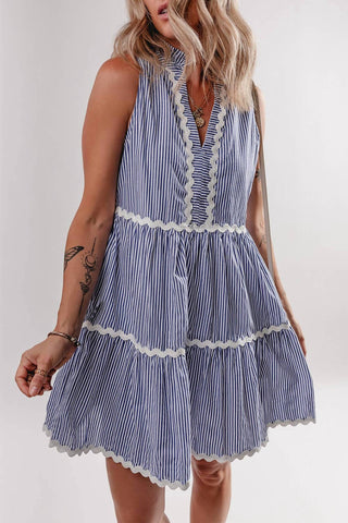 Aapparella - Striped Trim Sleeveless Dress