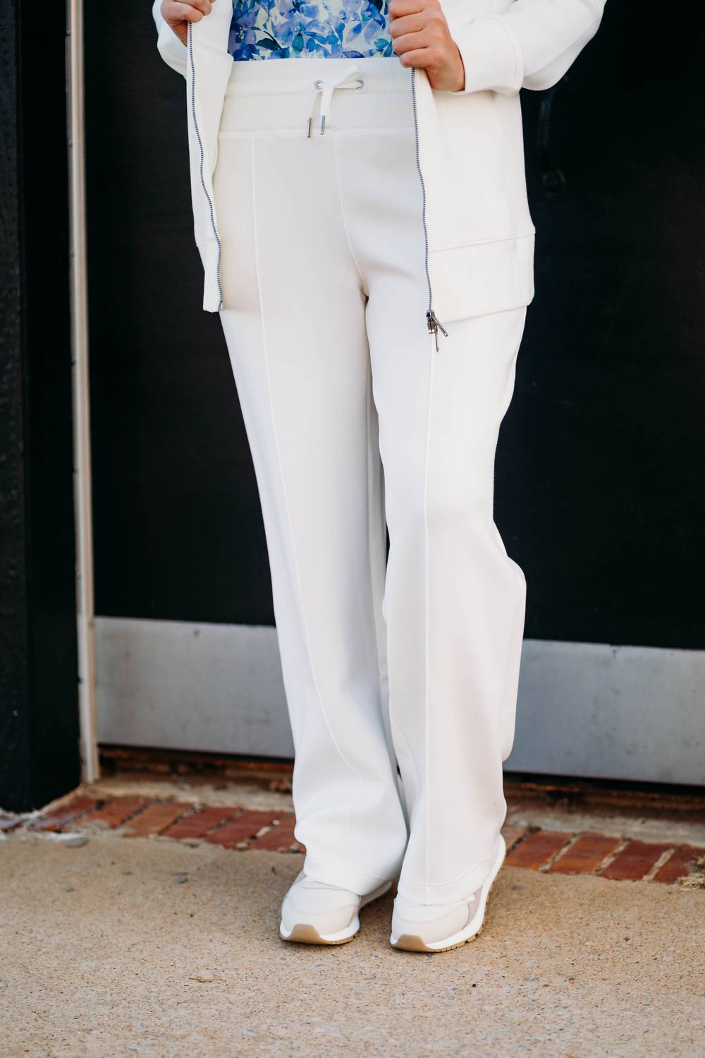 Spanx - Airessentials Luxe Straight Leg Pant