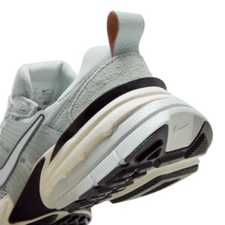 Nike - Women's V2K Run Sneaker