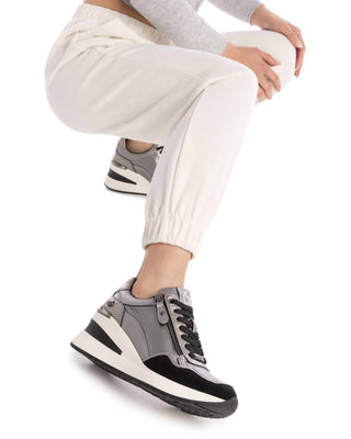Xti - Women’s Round Toe 144382 Sneakers