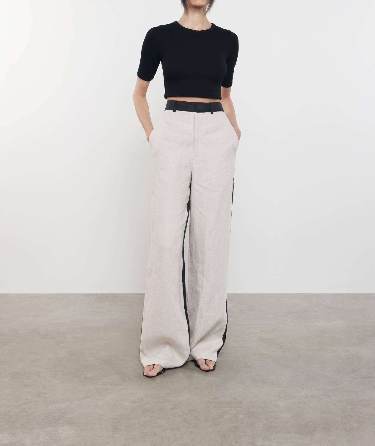 Enza Costa - SILK RIB CROPPED HALF SLEEVE CREW
