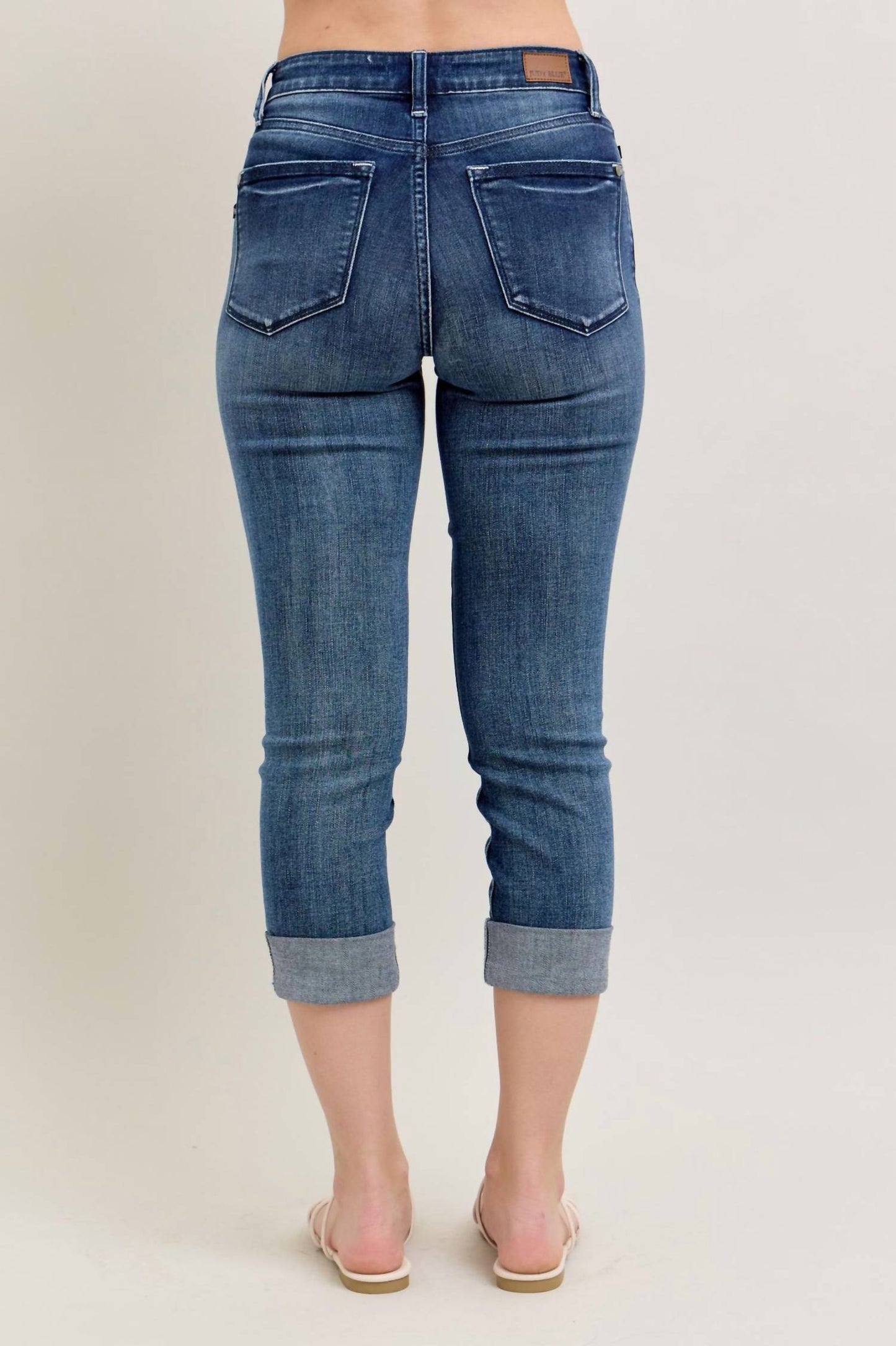 Judy Blue - Mid Rise Cuffed Capri Jean