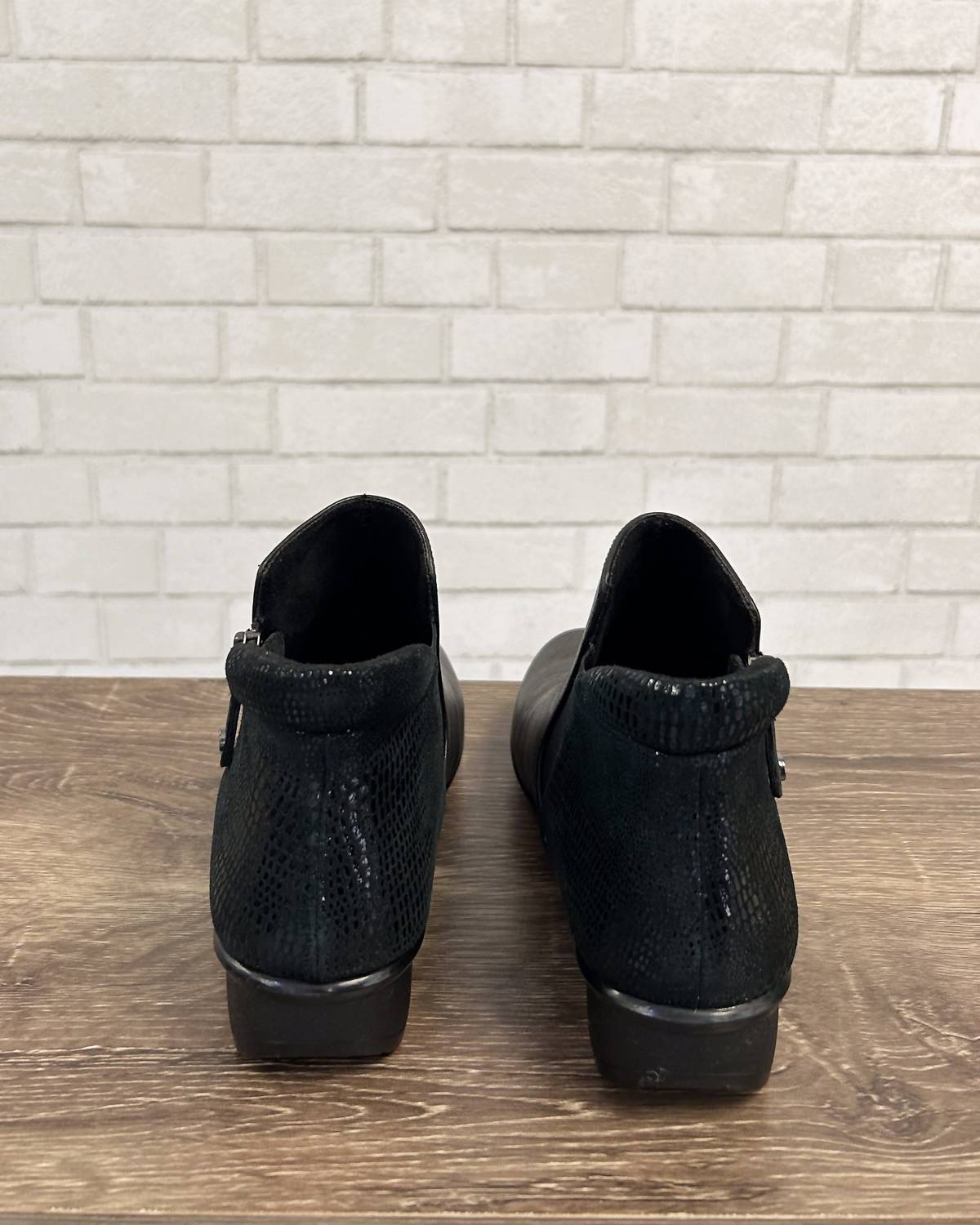 Revere - Women's Damascus Bootie