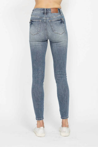 Judy Blue - Full Size Tummy Control Contrast Wash Skinny Jeans