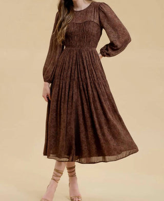 Blu Pepper - Sweetheart Neck Shirred Maxi Dress