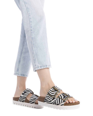 Xti - Women's Printed Flat Sandals