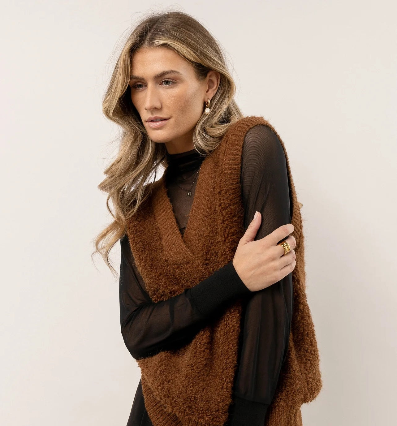VERO MODA Women's Lucia Sweater Vest Brown Size Medium