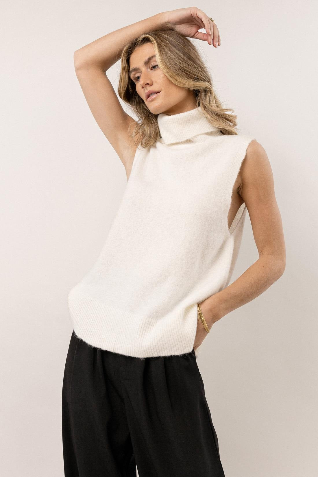 VERO MODA Women's Lia Sweater Vest White