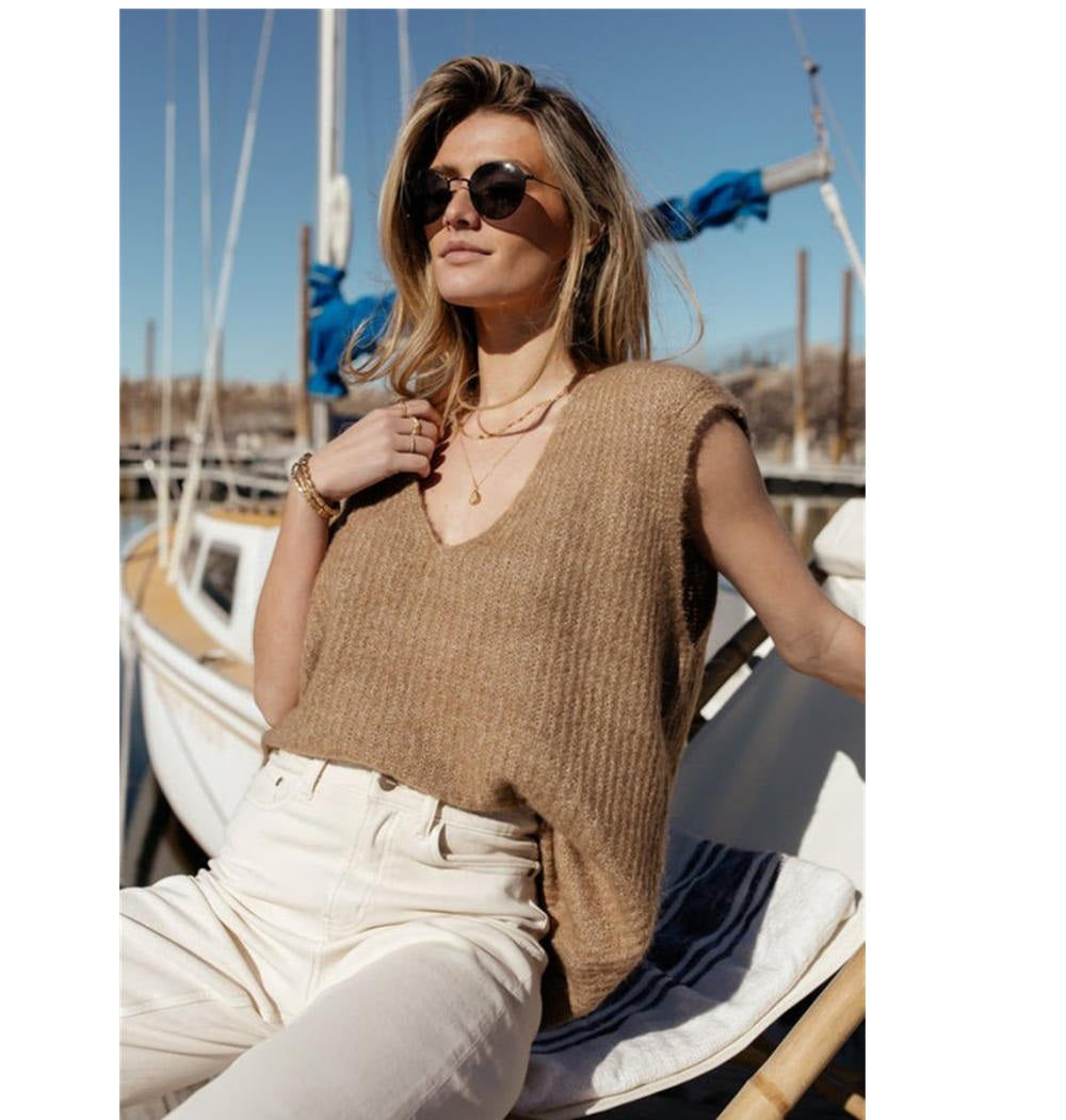 Vero Moda Women's Libbie Sweater Vest in Brown