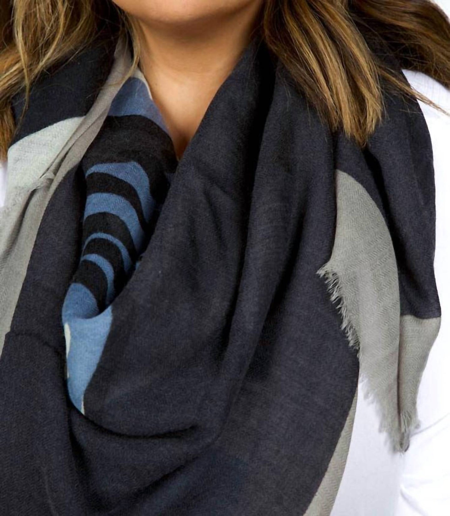 Echo - ZEBRA WOOL SCARF