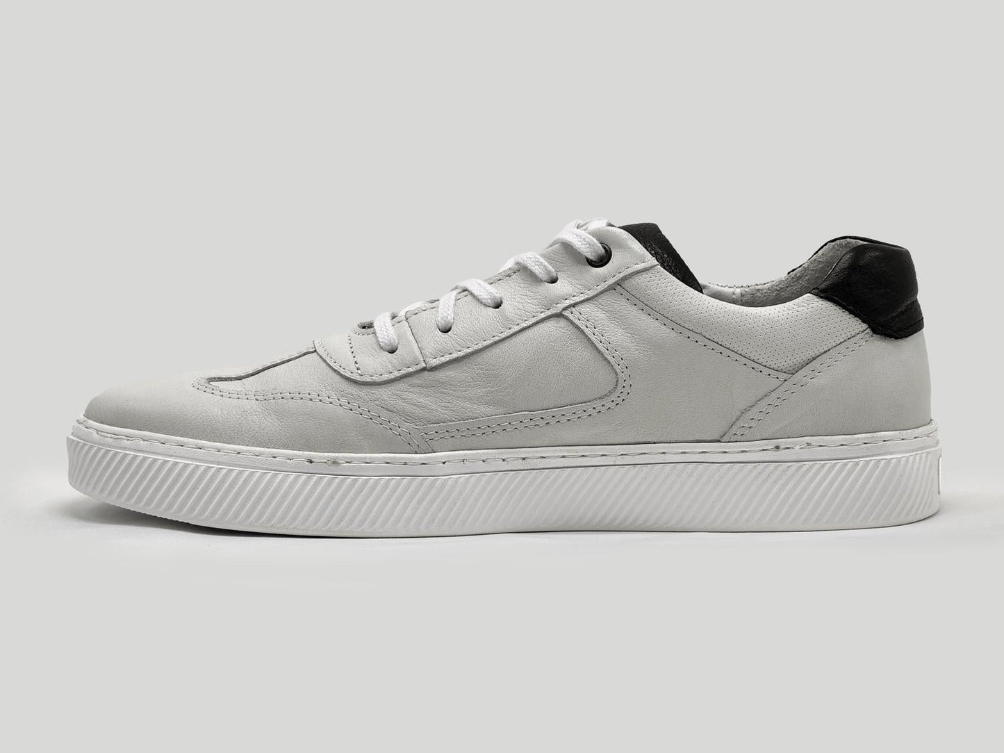 Kcr Group - Men's Classic Leather Sneakers