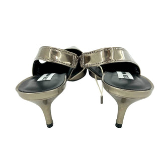 Steve Madden - Vera Patent Leather Pointed Toe Kitten Pumps