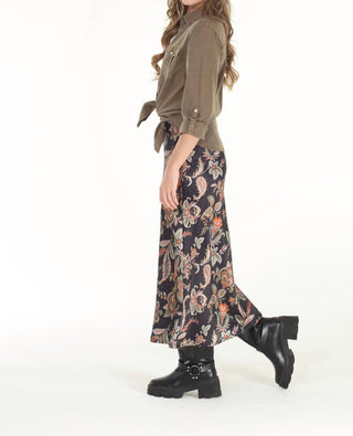 Paparazzi - Tencel Slub Snap Front Long Sleeve Shirt