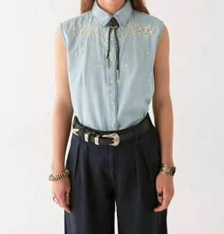 Maison Hotel - Dallas Collared Sleeveless Blouse