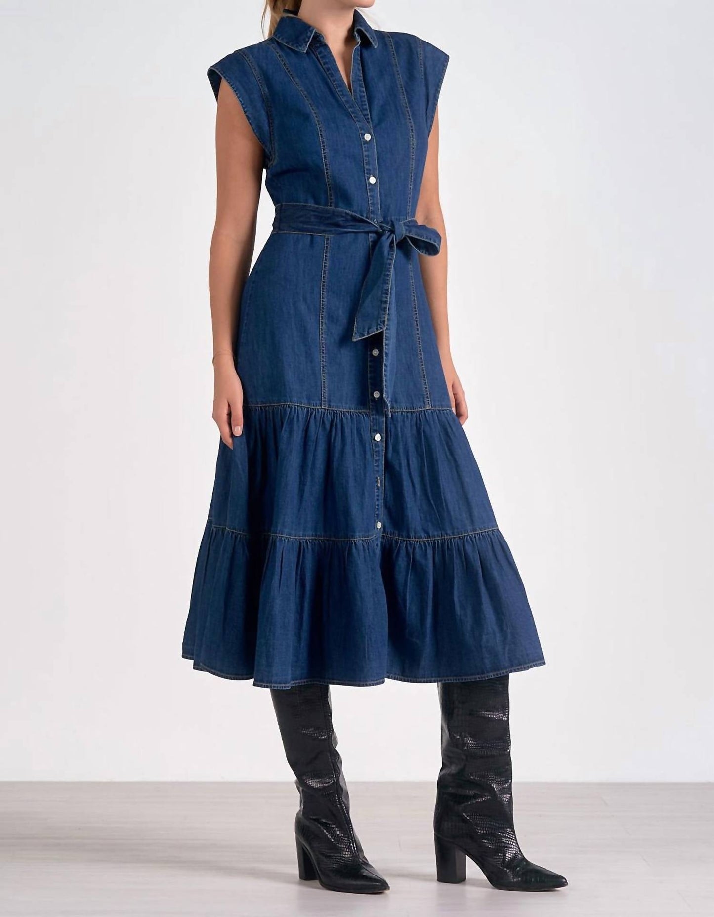 Elan - Midi Cap Sleeve Dress