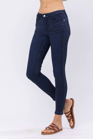 Judy Blue - Non Distressed Mid Rise Skinny Jeans