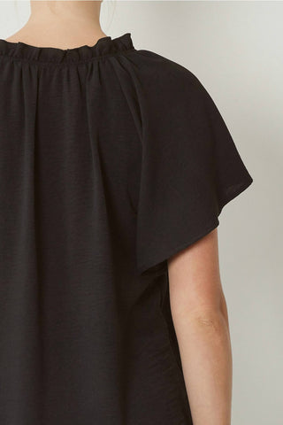 Entro - Ruffled Flutter Sleeve Blouse