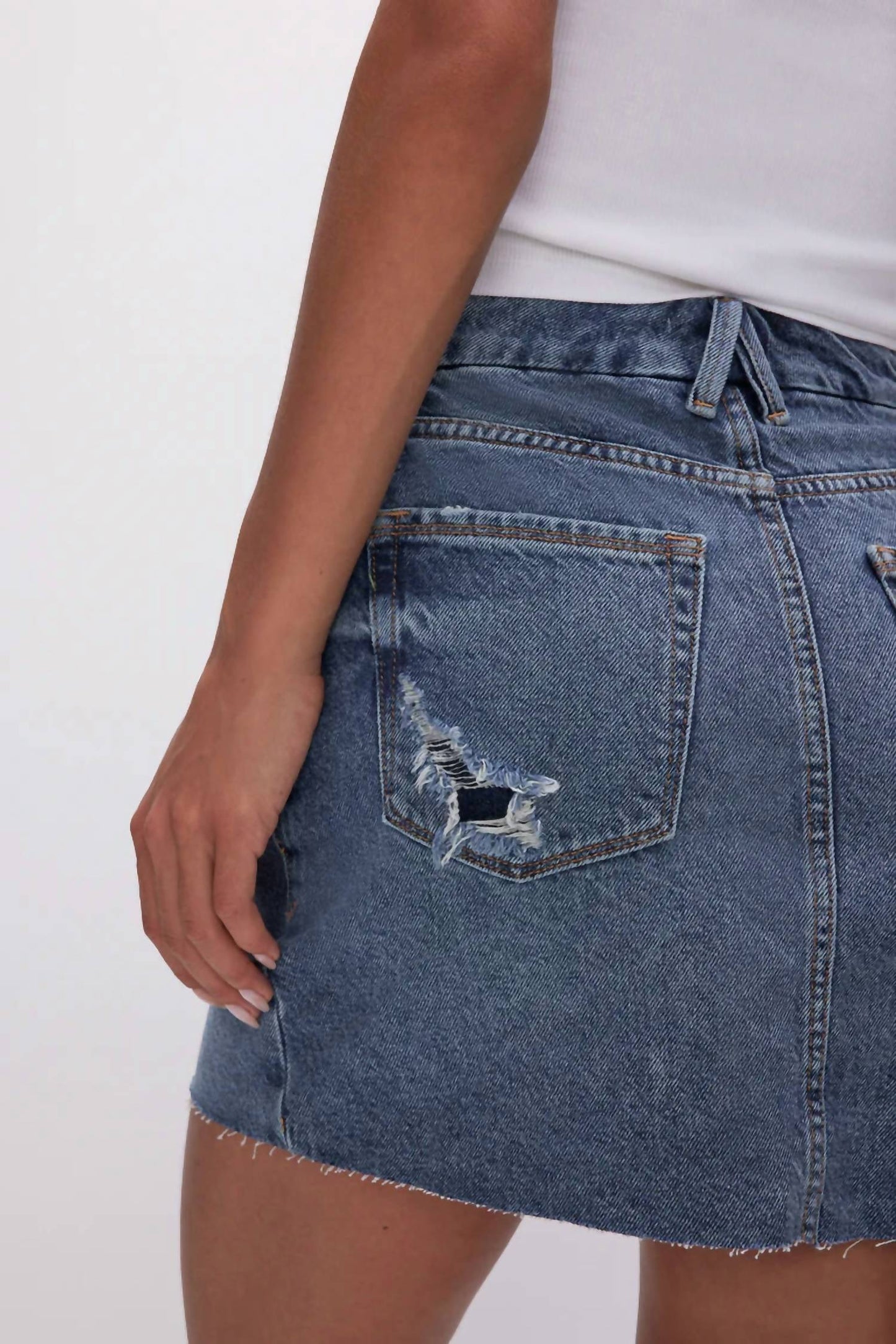 Good American - Cut Out Mini Skirt