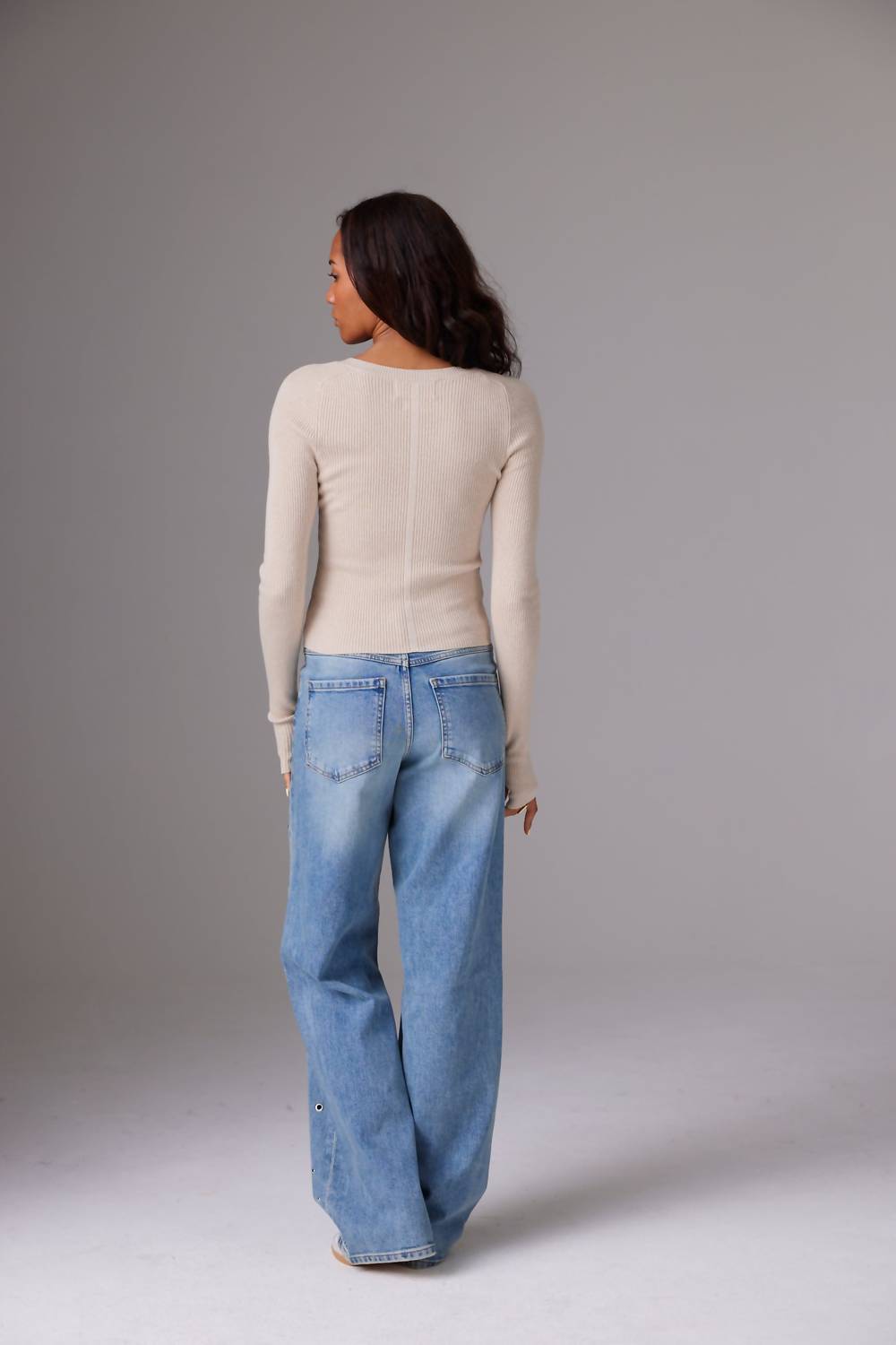 Colorush - Skinny Rib V Neck Sweater