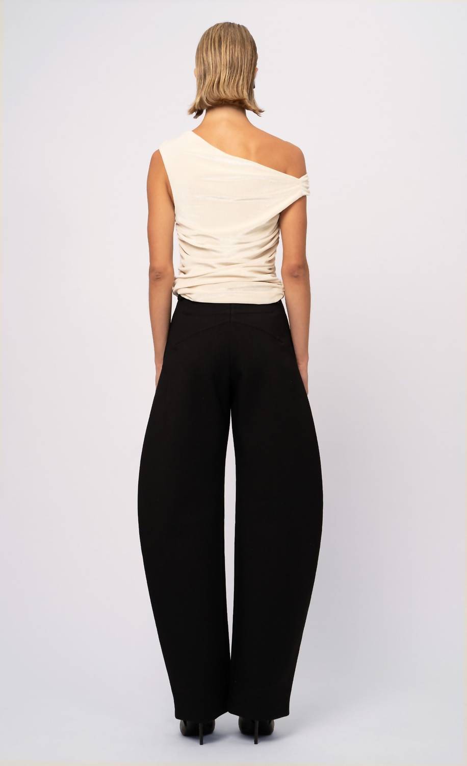 Nonchalant Label - Becks Sleeveless Top