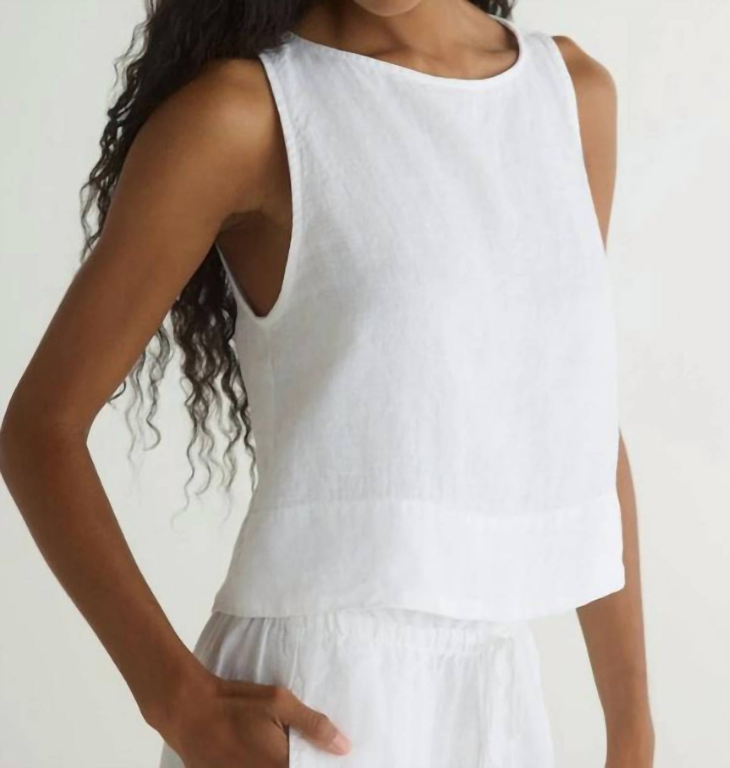 Bella Dahl - Sleeveless Boat Neck Split Back Top