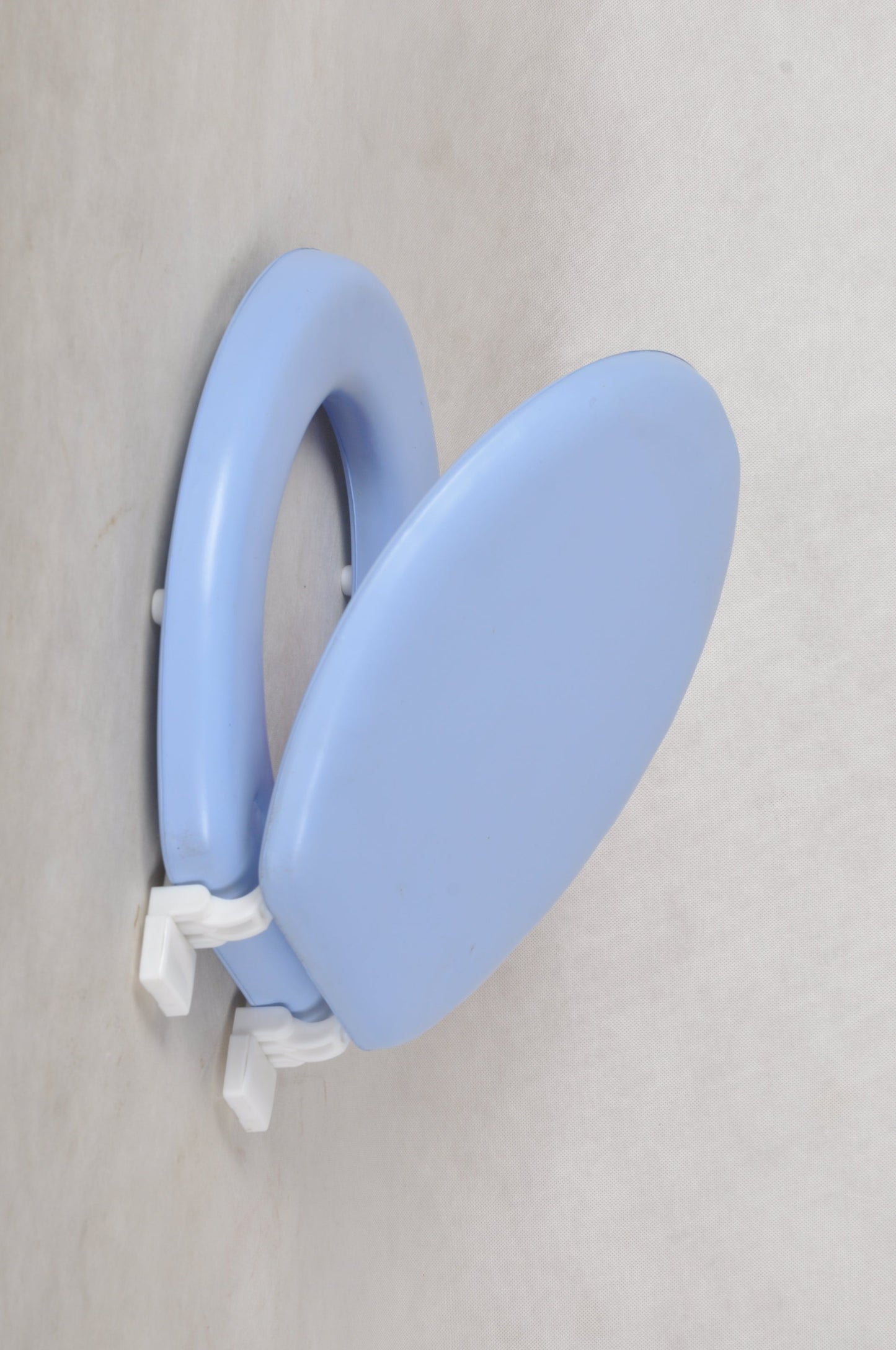 J&V Textiles Soft Round Toilet Seat With Easy Clean & Change Hinge, Padded