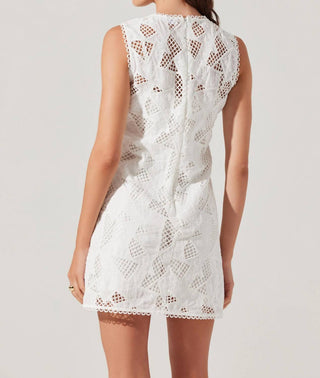 Astr - Madge Sleeveless Mini Dress