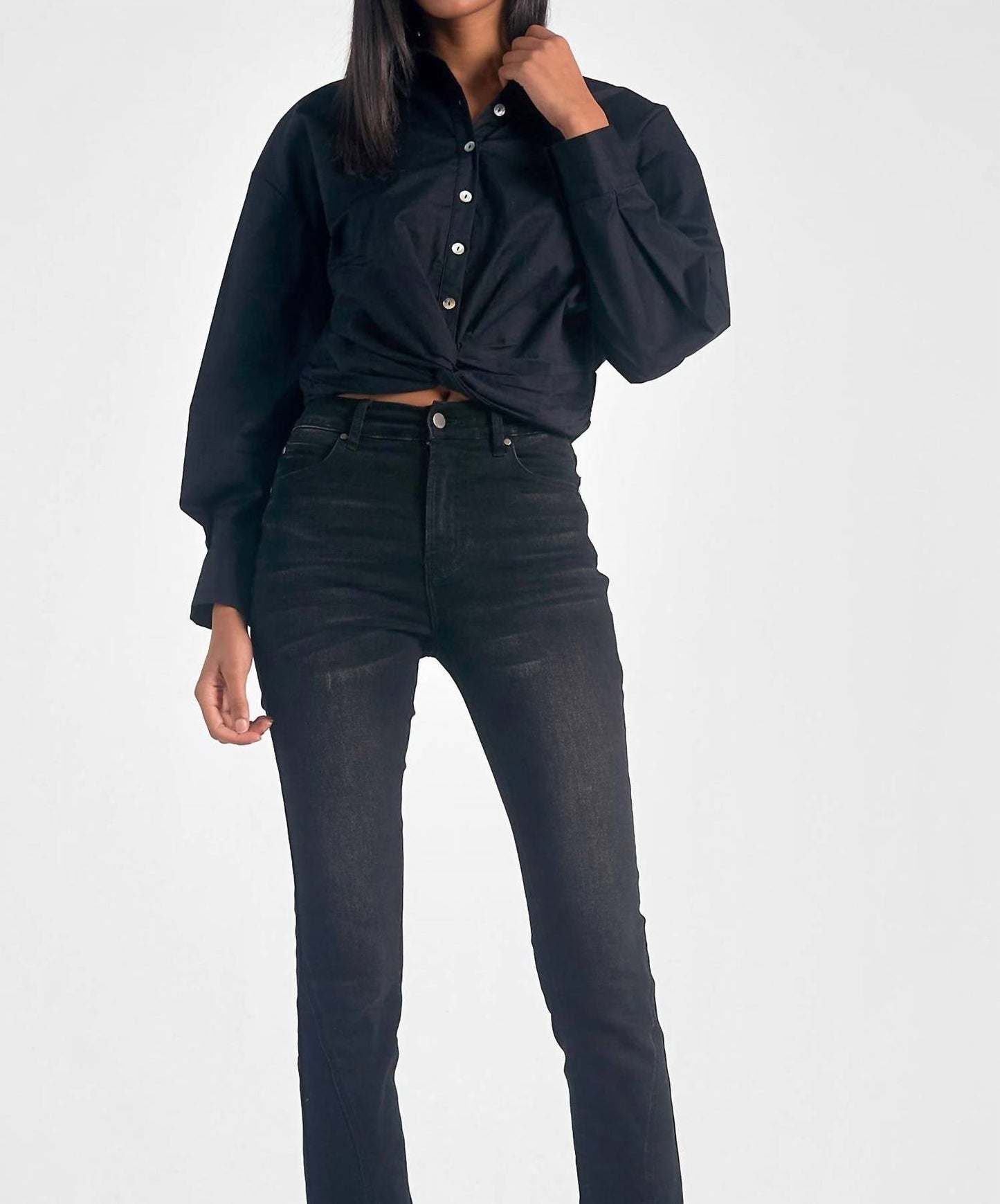 Elan - LONG SLEEVE BUTTON DOWN TWIST FRONT TOP