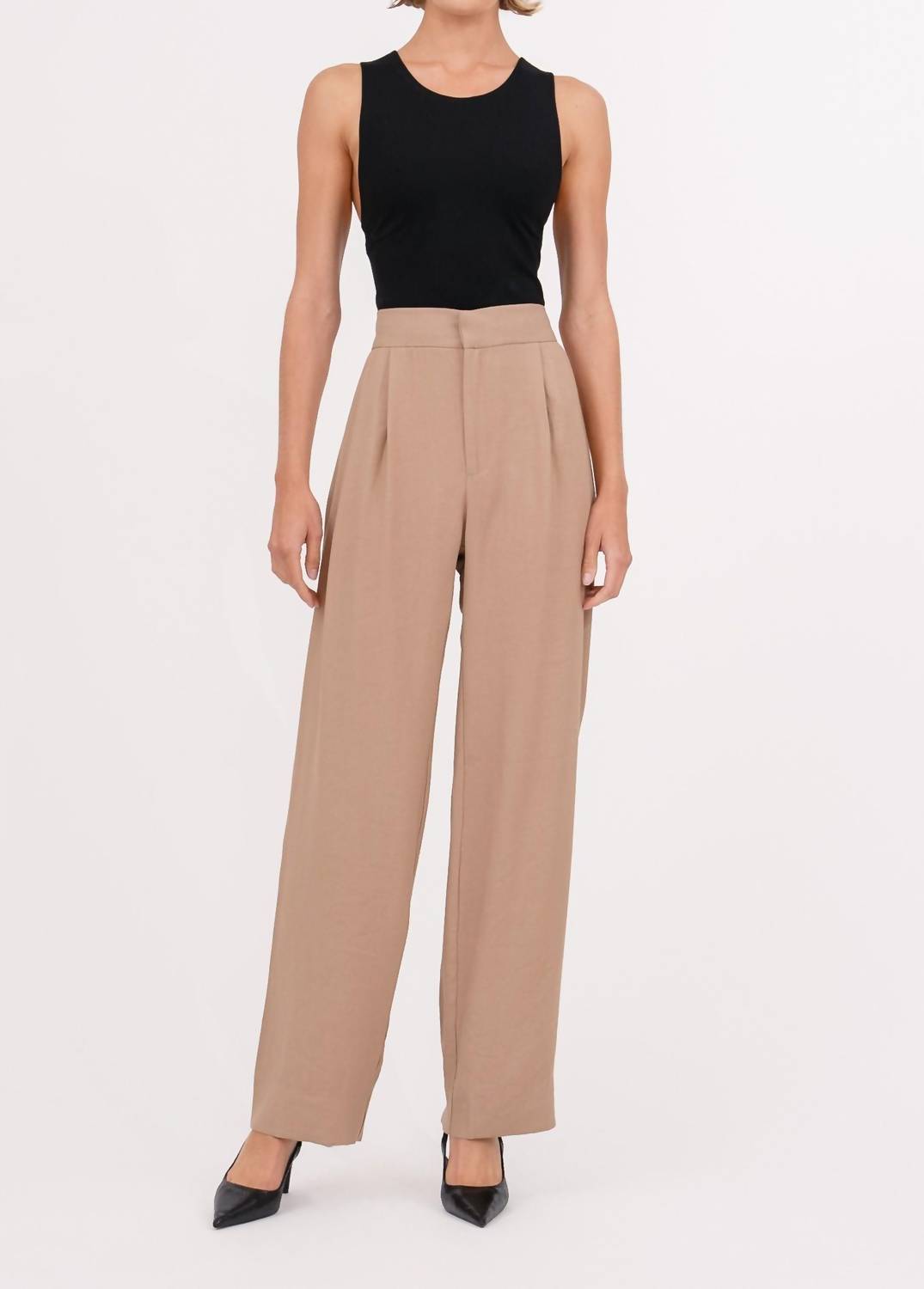 Nonchalant Label - Giana Crop Top