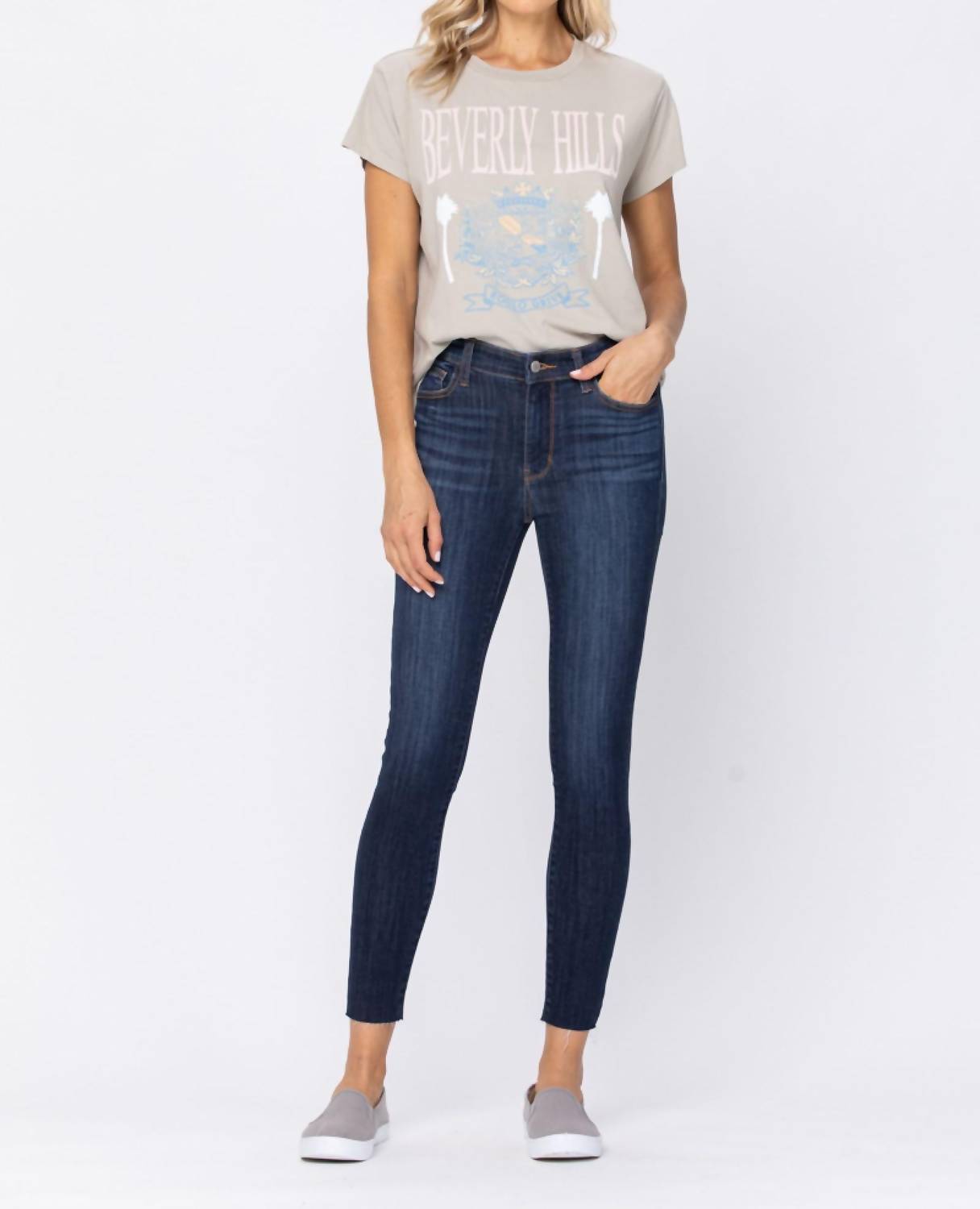 Judy Blue - Mid Rise No Destroy Skinny Denim Jeans