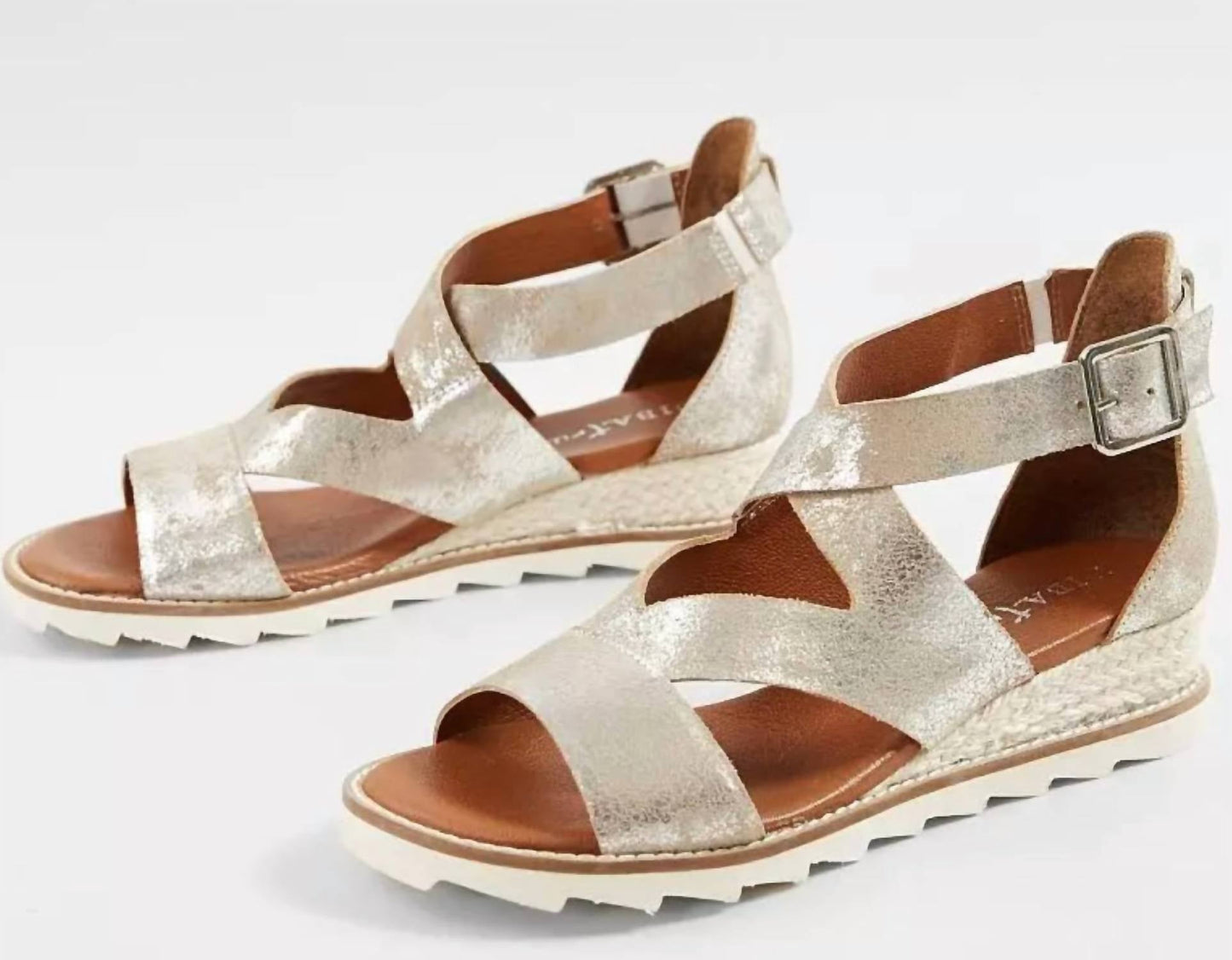 Diba True - Qu Aint Sandal