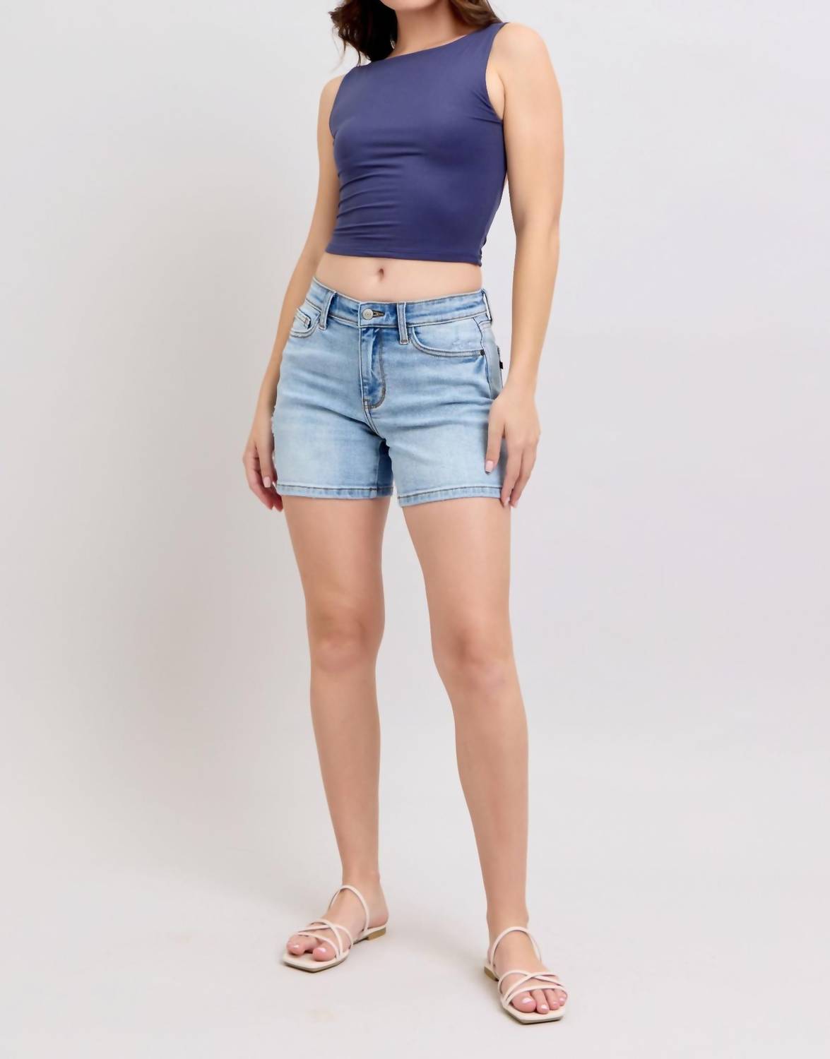 Judy Blue - Mid Rise Dad Shorts