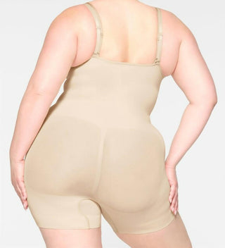 Skims - Plus Seamless Sculpt Open Bust Shortie Bodysuit